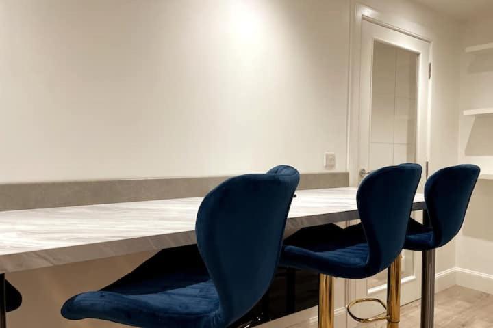 Lovely 3 Bedroom Apartment With Private Garden In Edinburgh City Centre Екстериор снимка