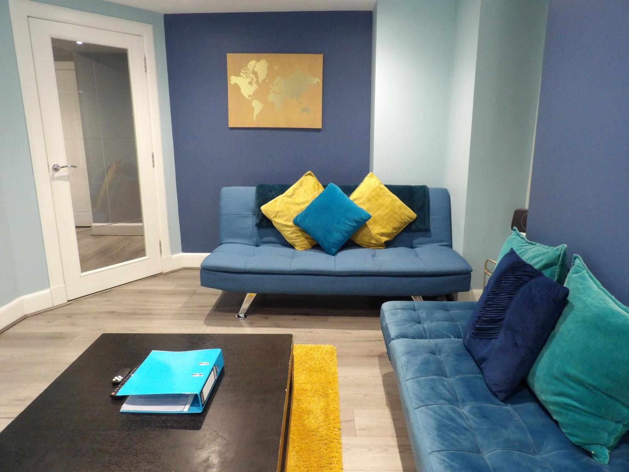 Lovely 3 Bedroom Apartment With Private Garden In Edinburgh City Centre Екстериор снимка