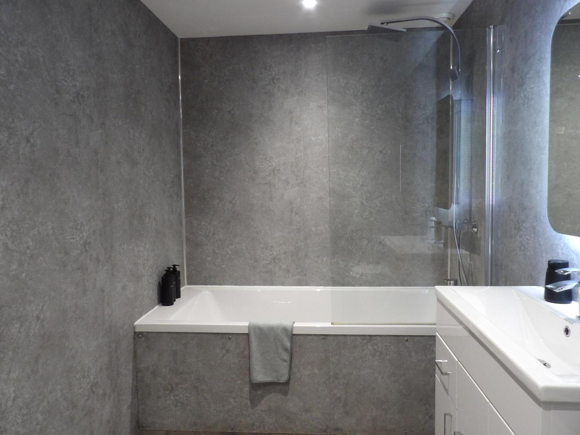 Lovely 3 Bedroom Apartment With Private Garden In Edinburgh City Centre Екстериор снимка