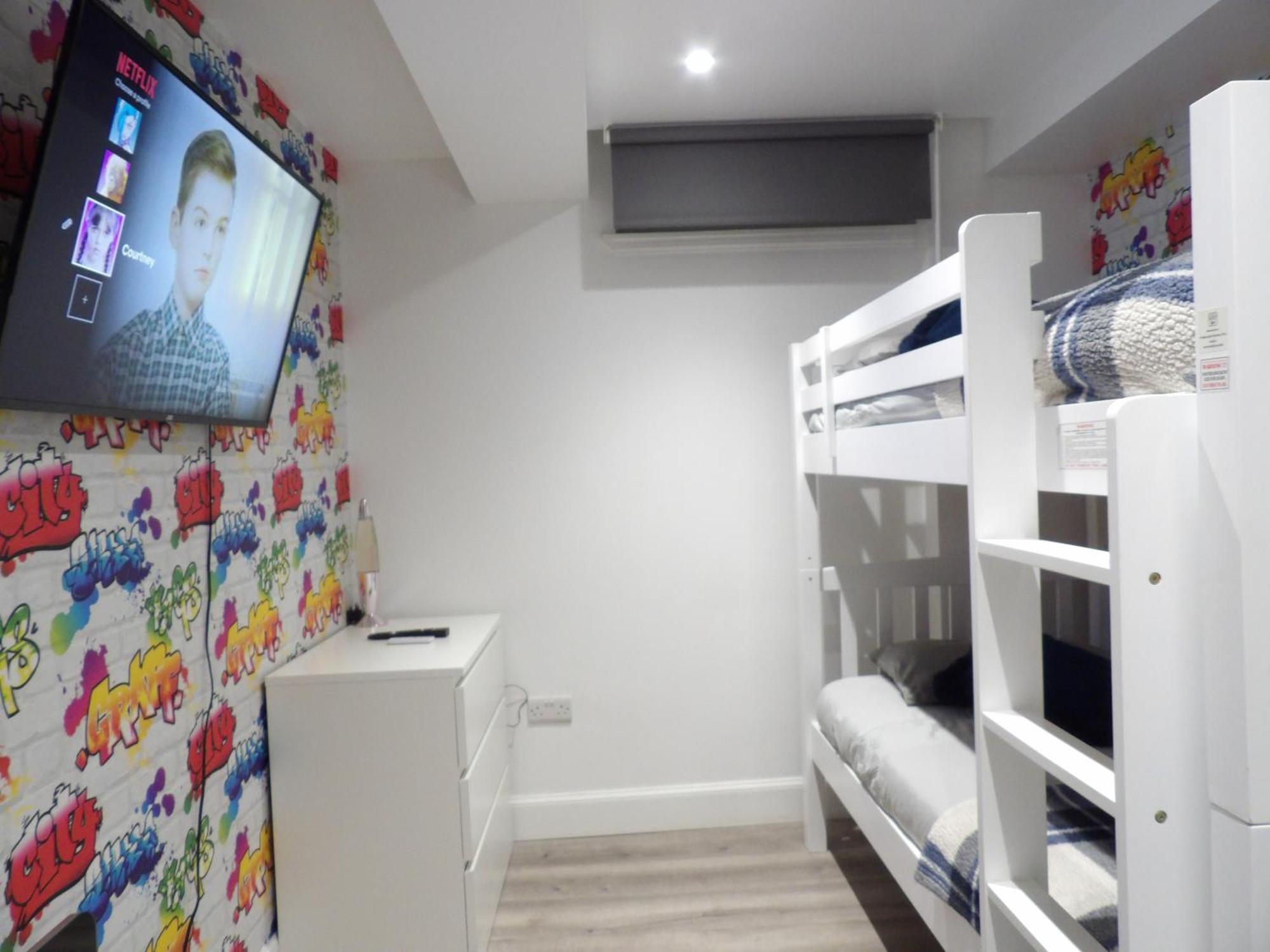 Lovely 3 Bedroom Apartment With Private Garden In Edinburgh City Centre Екстериор снимка