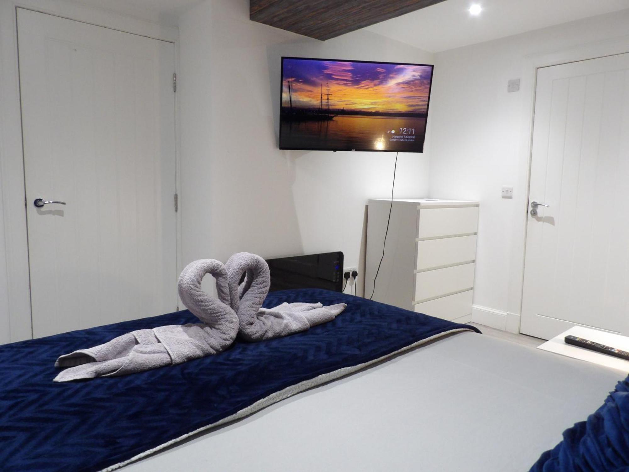 Lovely 3 Bedroom Apartment With Private Garden In Edinburgh City Centre Екстериор снимка