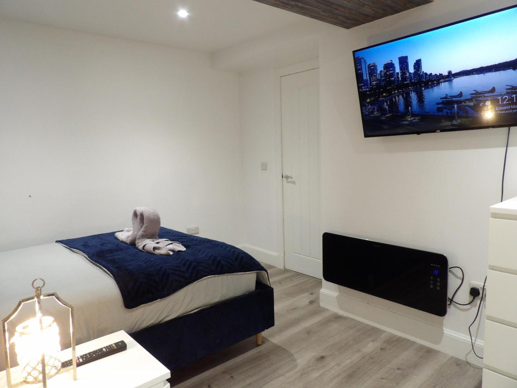 Lovely 3 Bedroom Apartment With Private Garden In Edinburgh City Centre Екстериор снимка