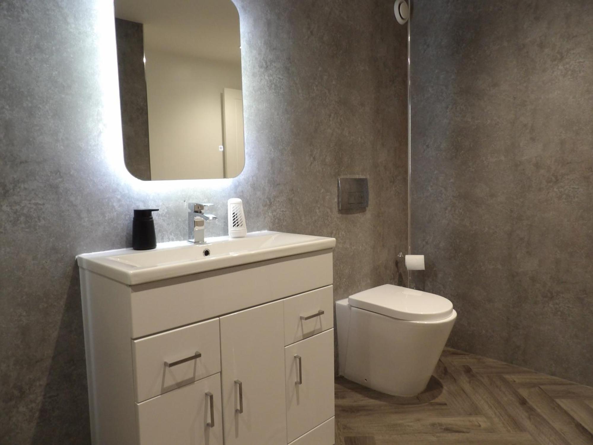 Lovely 3 Bedroom Apartment With Private Garden In Edinburgh City Centre Екстериор снимка